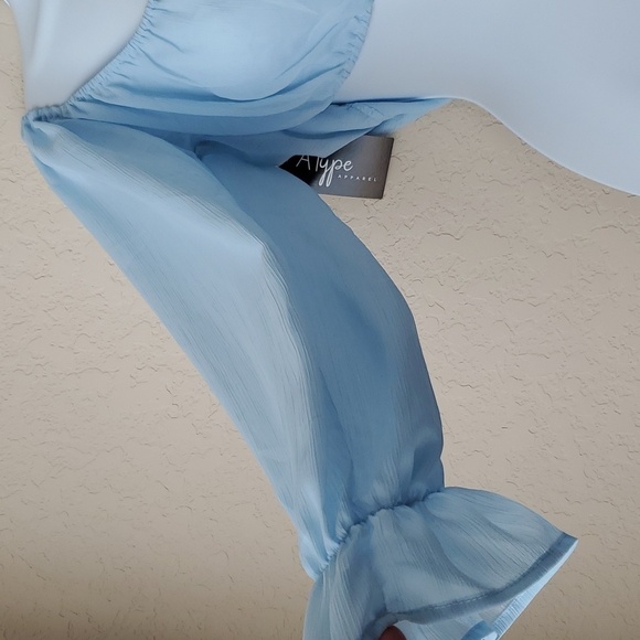 4/$30 **NWT baby blues crop blouse sz L - A Type Apparel - Picture 3 of 7